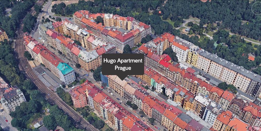 Hugo Apartment Praha Bagian luar foto